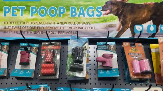 Rena Pet New Design Soft and Durable TPR Fashion Shape Gloves for Gloming 